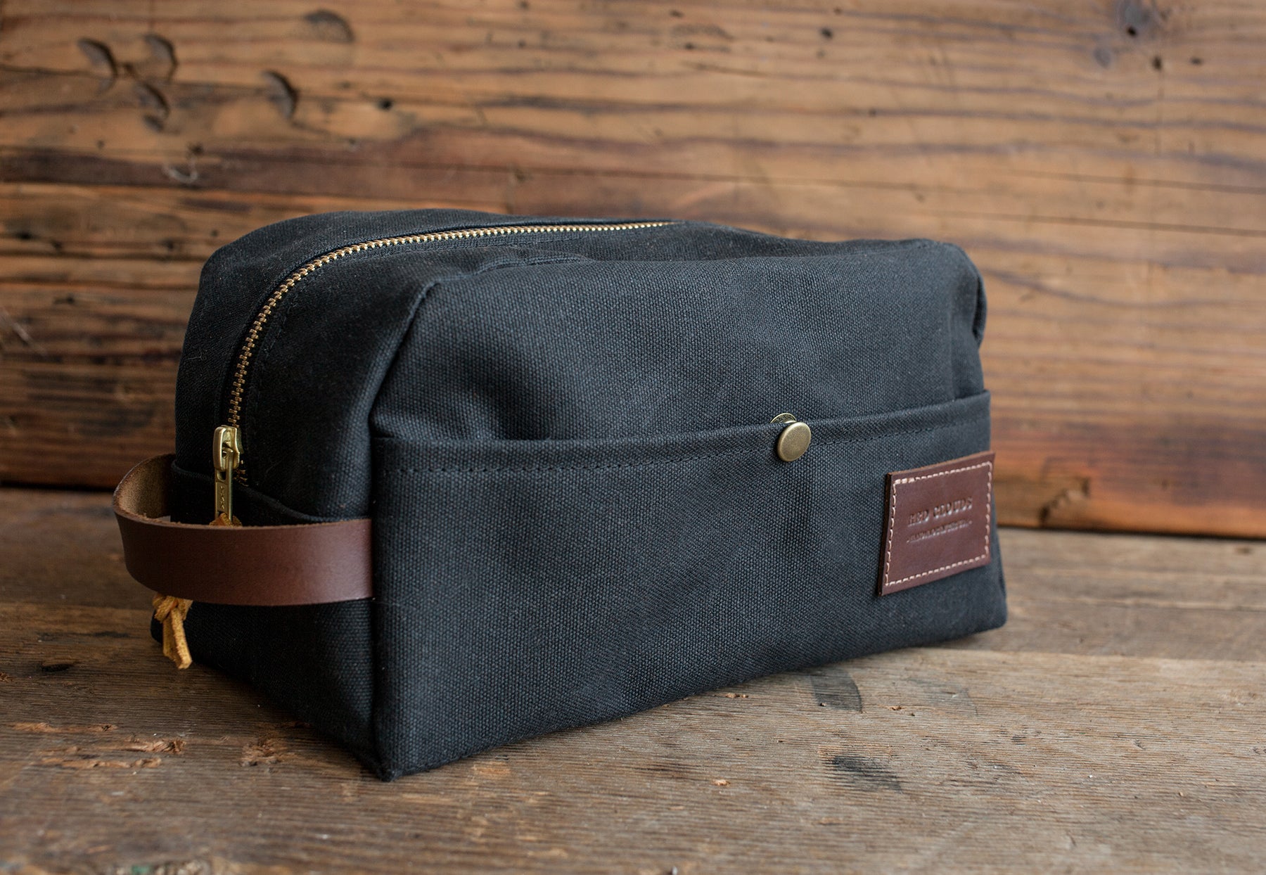 dopp kit, waxed canvas dopp kit, leather dopp kit, travel bag, toiletry bag, travel kit, made in usa, handcrafted, custom bag, portland, made in america, handmade, portland craft, best dopp kit