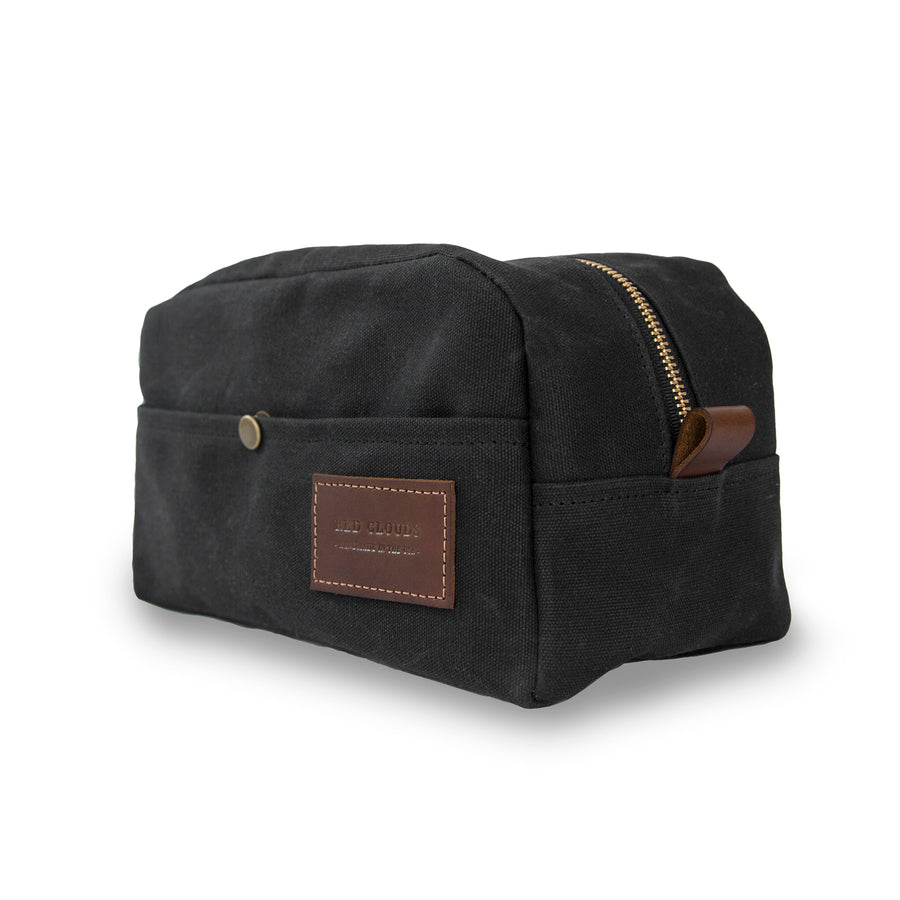 dopp kit, waxed canvas dopp kit, leather dopp kit, travel bag, toiletry bag, travel kit, made in usa, handcrafted, custom bag, portland, made in america, handmade, portland craft, best dopp kit